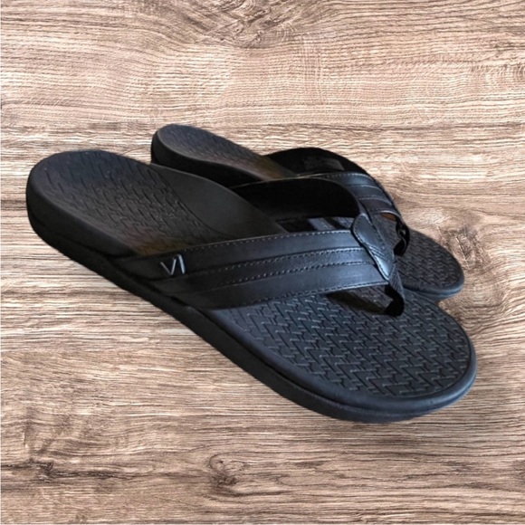 M10 Vionic Tide II Post Toe Sandal Black Mens 10 EUC main image 10